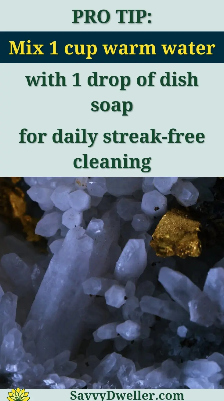 Detailed image of quartz crystals with gold elements, showcasing their natural beauty.