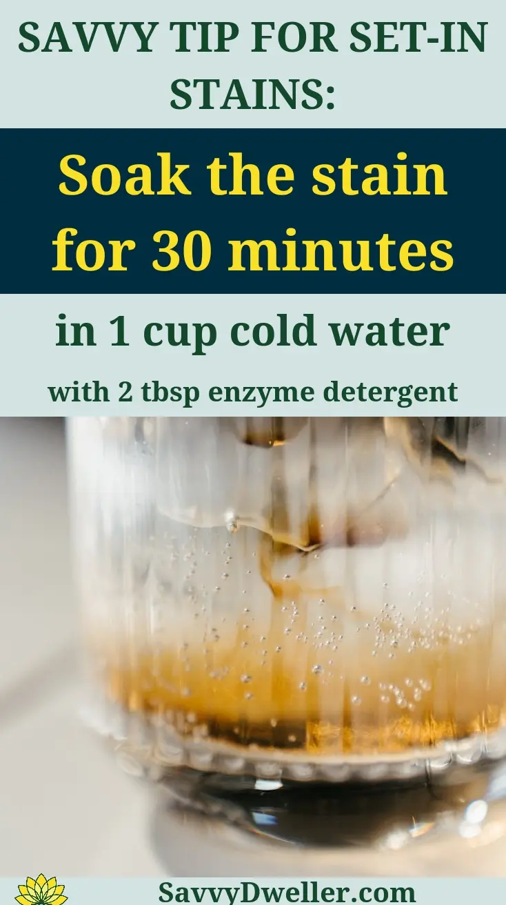 Tip for removing tough pollen stains from clothing using enzyme detergent and cold water.